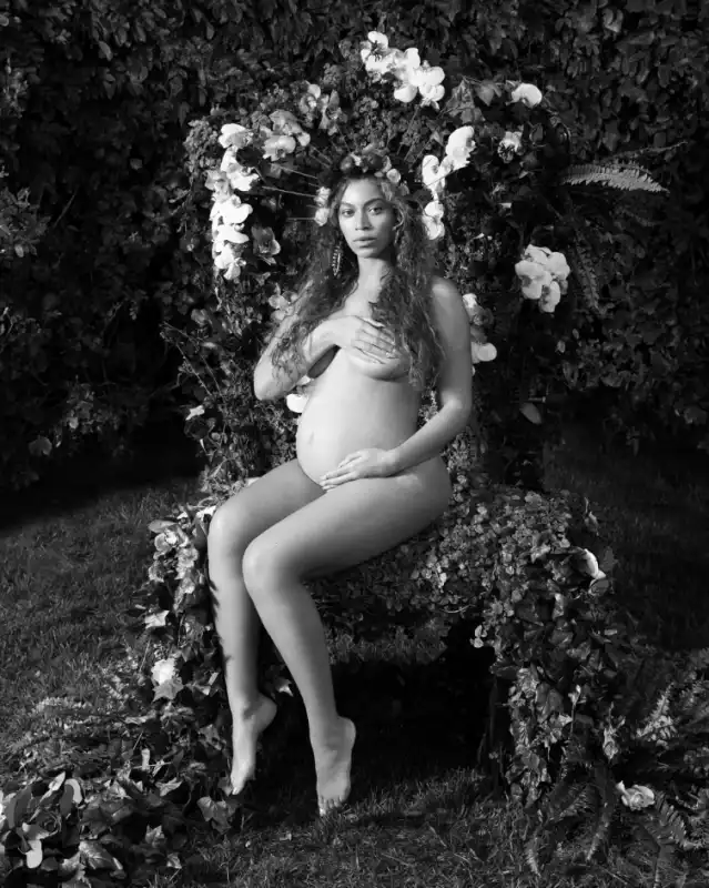 pregnant nude beyonce 1