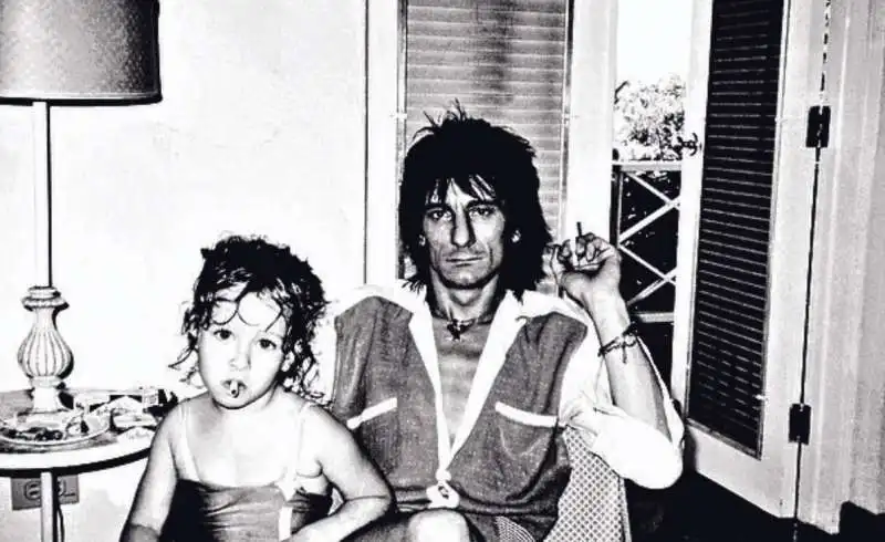 ronnie e leah wood