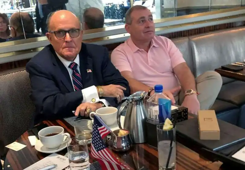 rudy giuliani con lev parnas 