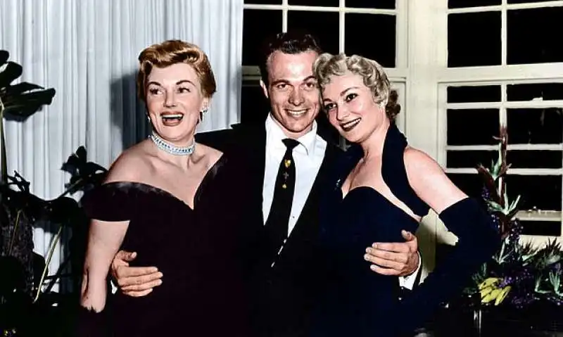 Scotty Bowers con Valerie Vernon e Constance Dowling