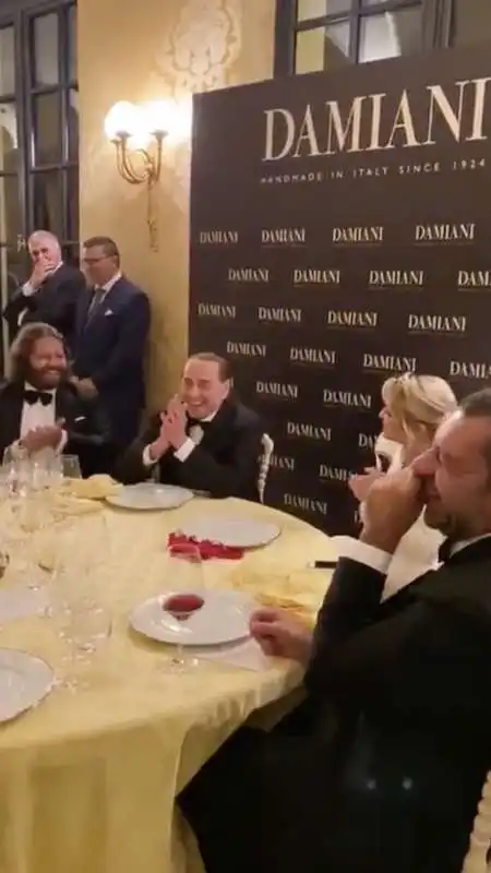 silvio berlusconi e la barzelletta dell'asino 6