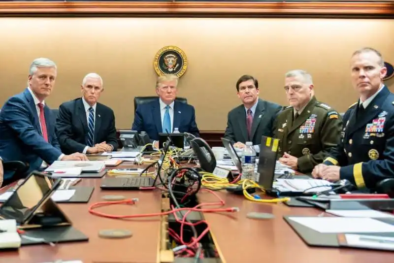 uccisione di al baghdadi trump nella situation room coi generali e pence