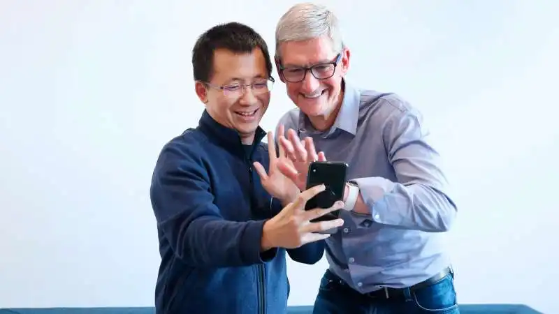 zhang yiming con tim cook