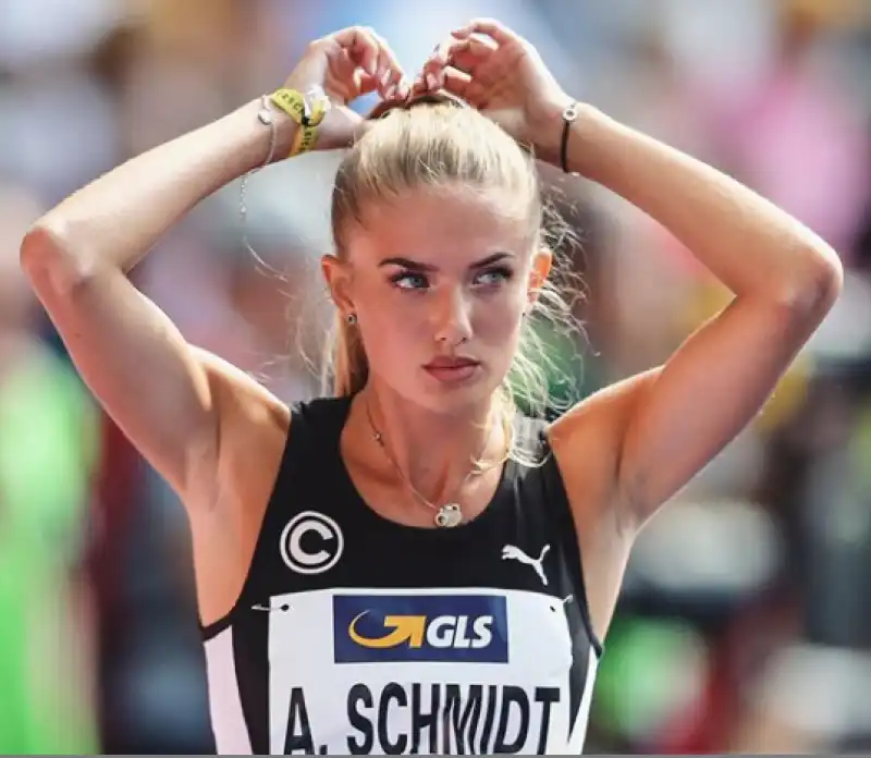 alica schmidt 2