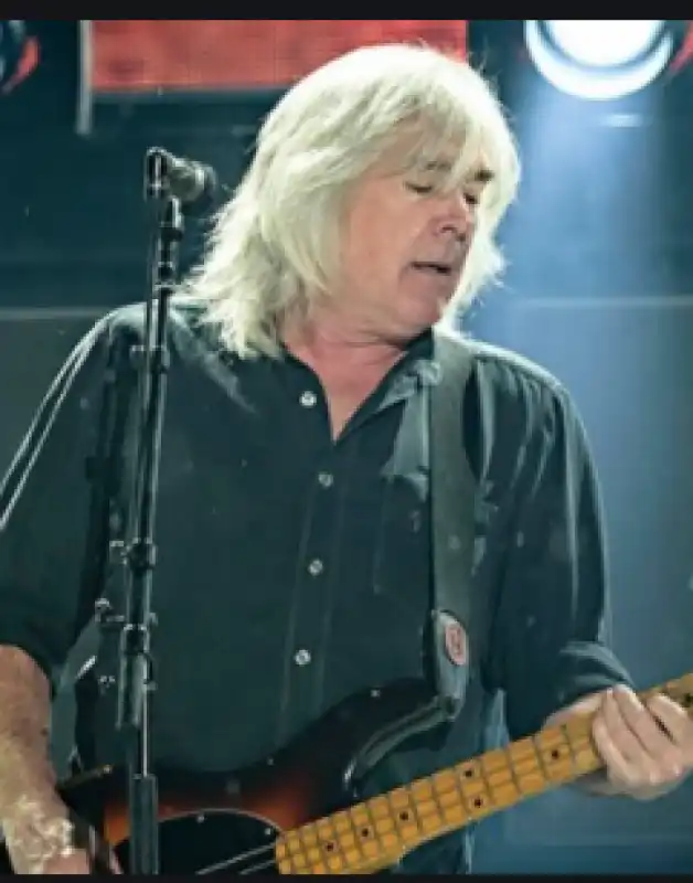 CLIFF WILLIAMS ac/dc