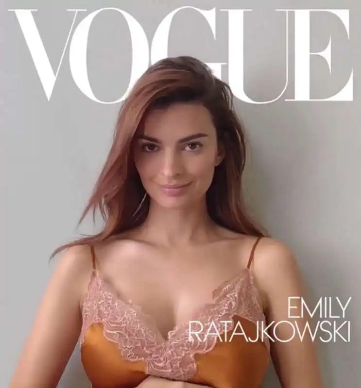 emily ratajkowski  9