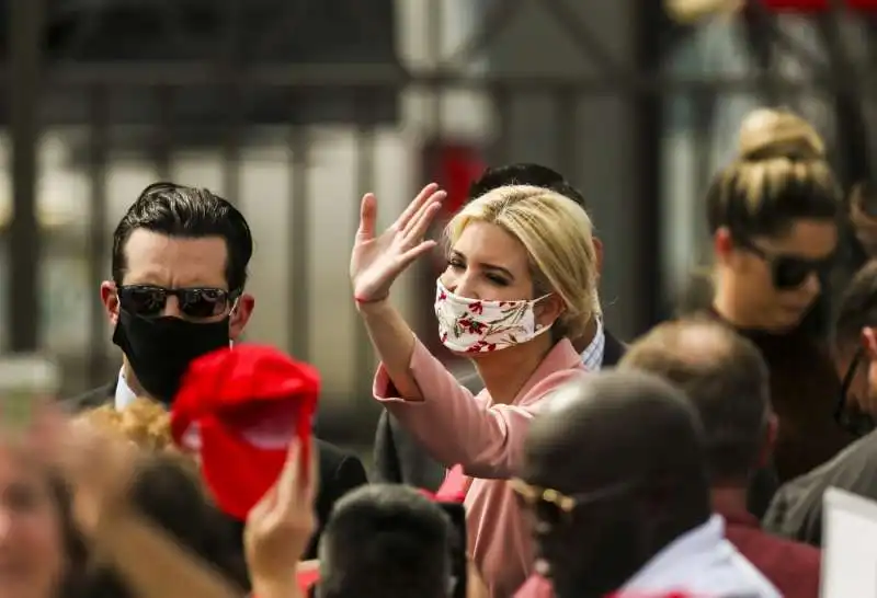 ivanka trump in campagna elettorale a fort myers 7