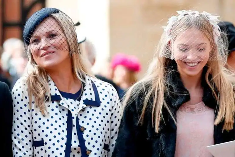 kate moss e la figlia lila grace  9