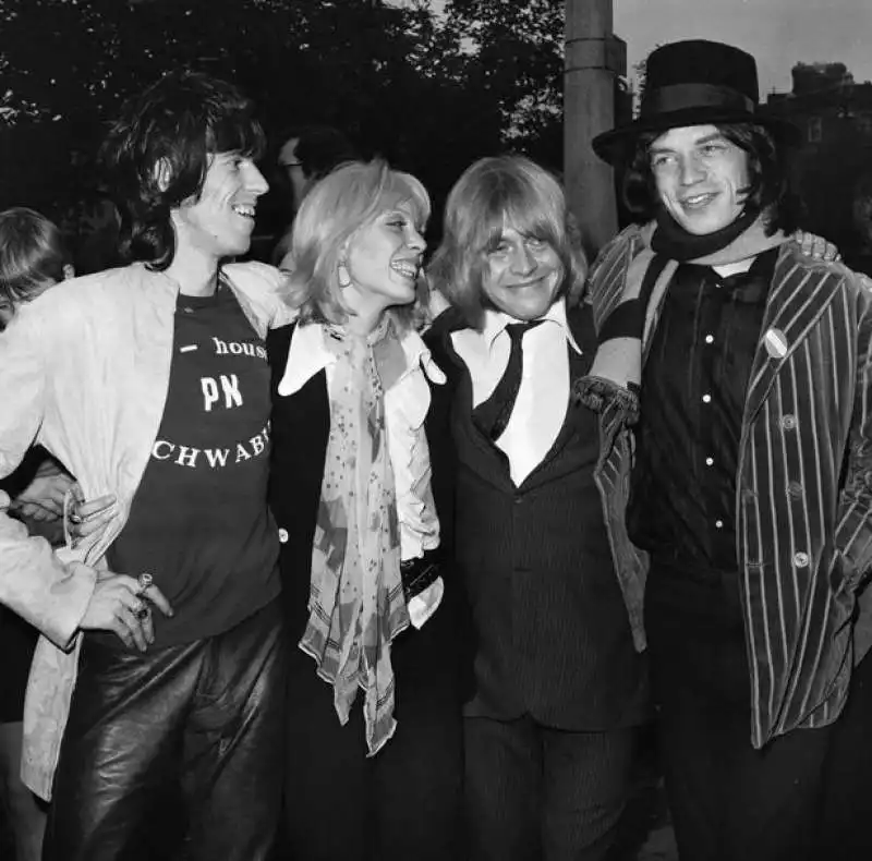 keith richards suki potier brian jones e mick jagger