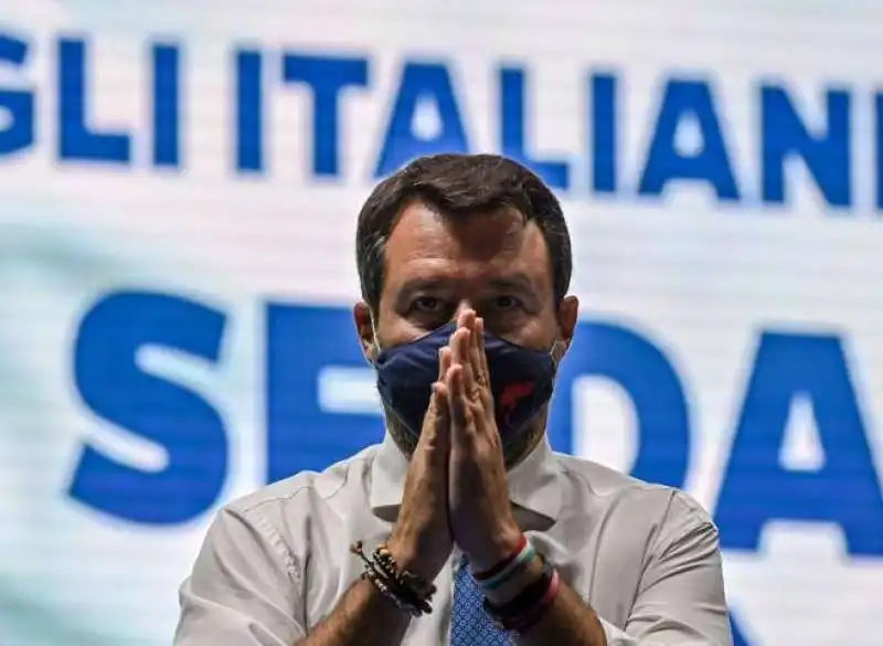 matteo salvini a catania 