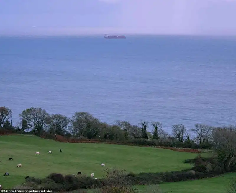 nave andromeda vista dall isola di wight 