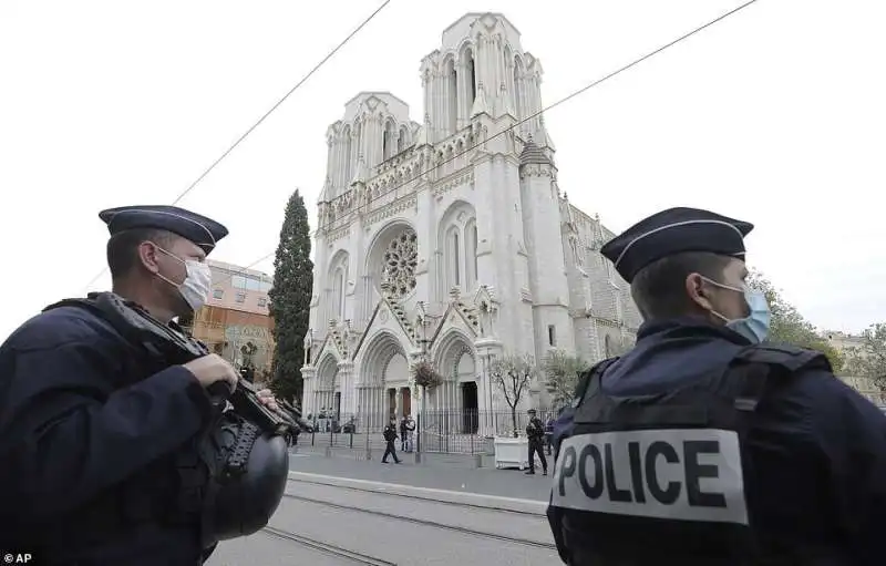 notre dame a nizza dopo l attentato