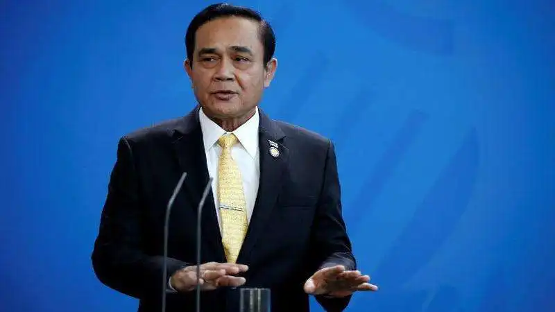 prayut chan o cha 4