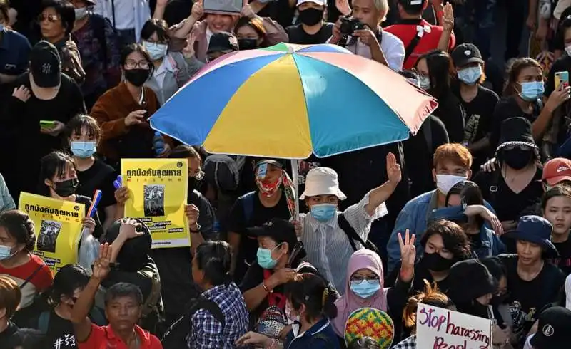 proteste bangkok 13