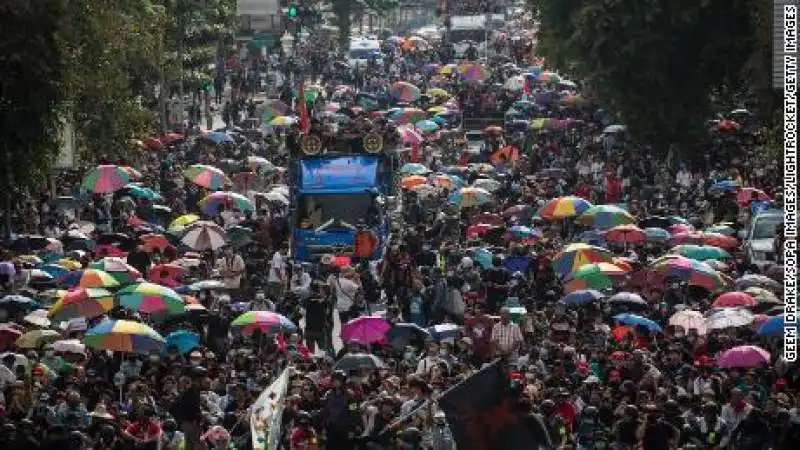 proteste bangkok 25