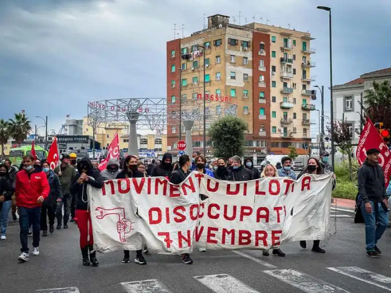 centri sociali e disoccupati a napoli 2