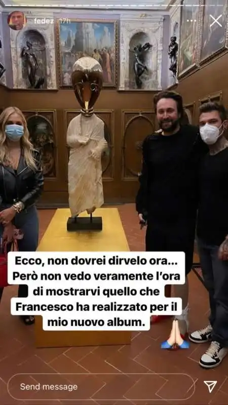 chiara ferragni e fedez a firenze con francesco vezzoli 