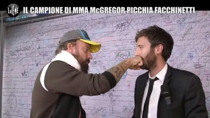 francesco facchinetti intervistato da 'le iene