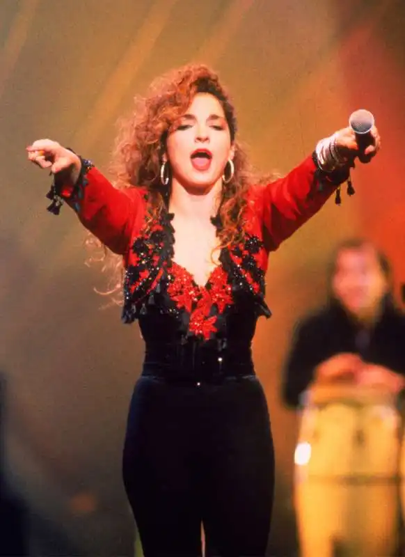 gloria estefan 10