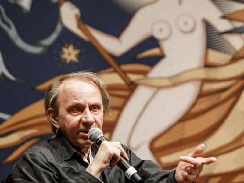 HOUELLEBECQ al salone del libro di torino 1