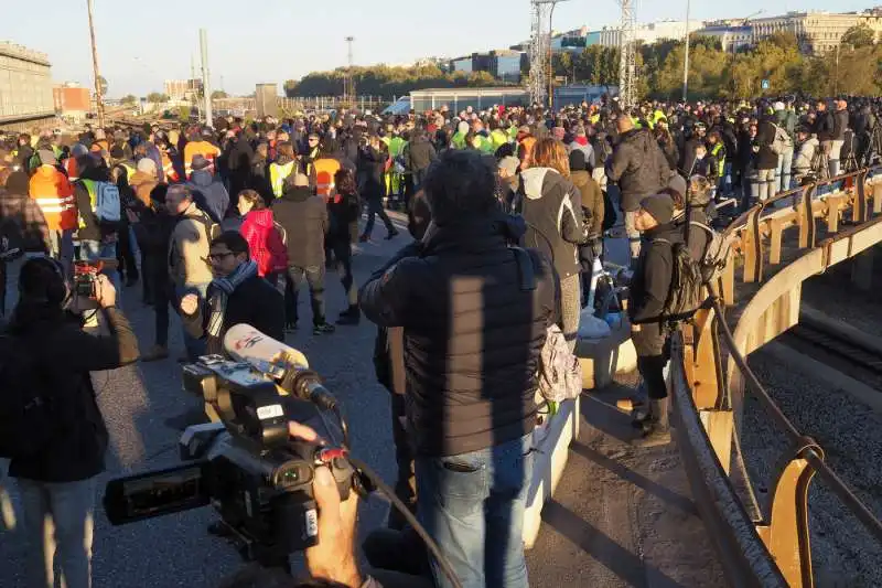 la protesta no green pass al porto di trieste   19