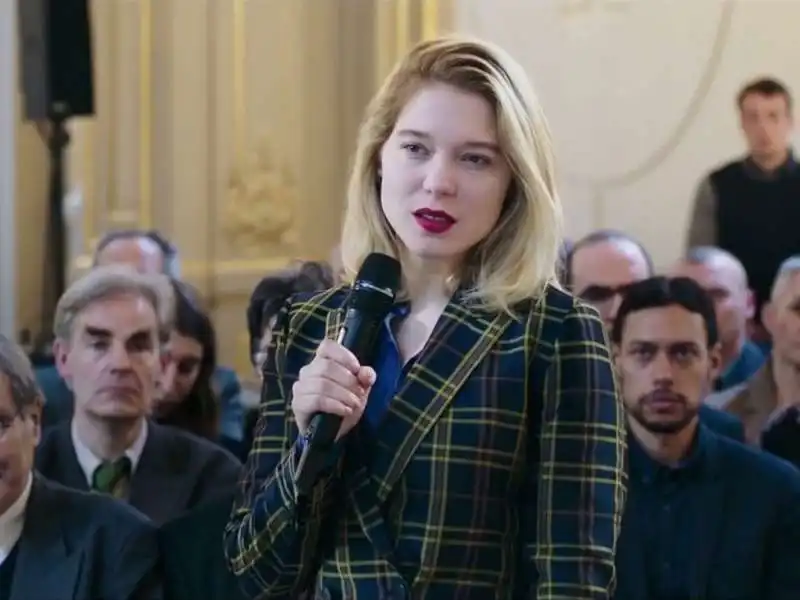 lea seydoux in france  2