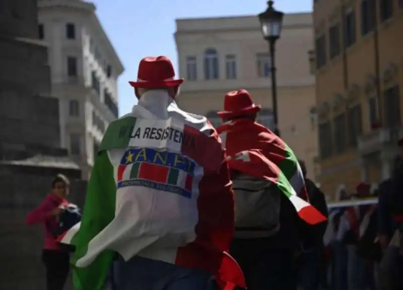 manifestazione dei sindacati contro tutti i fascismi  10