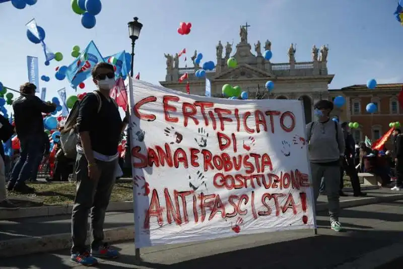 manifestazione dei sindacati contro tutti i fascismi 5