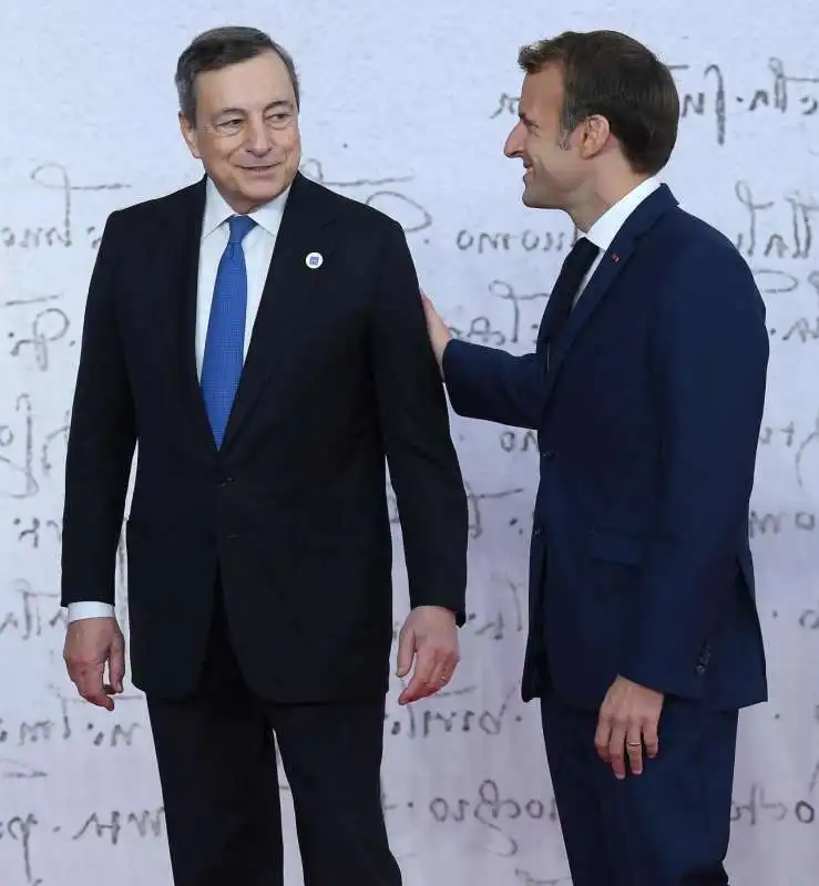 mario draghi emmanuel macron 