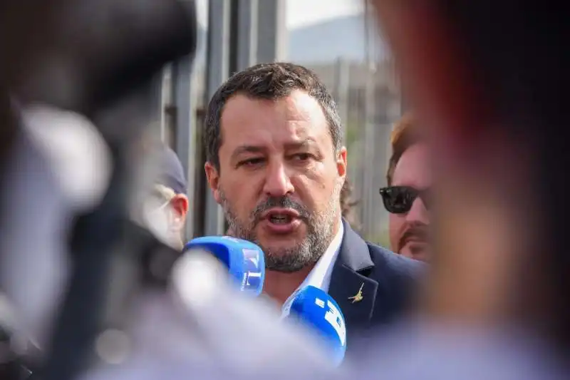 matteo salvini a palermo a processo per la open arms 13