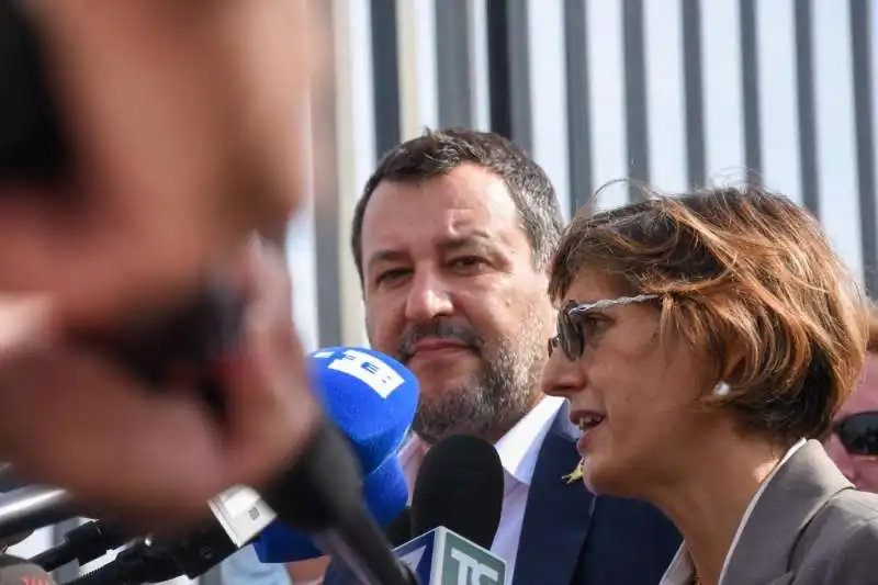 matteo salvini a palermo a processo per la open arms 9