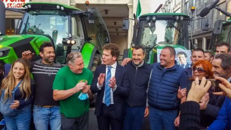 matteo salvini con matteo bianchi a varese 