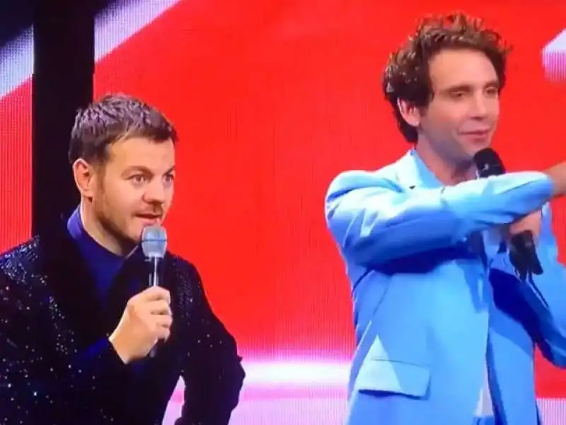 mika e alessandro cattelan 4