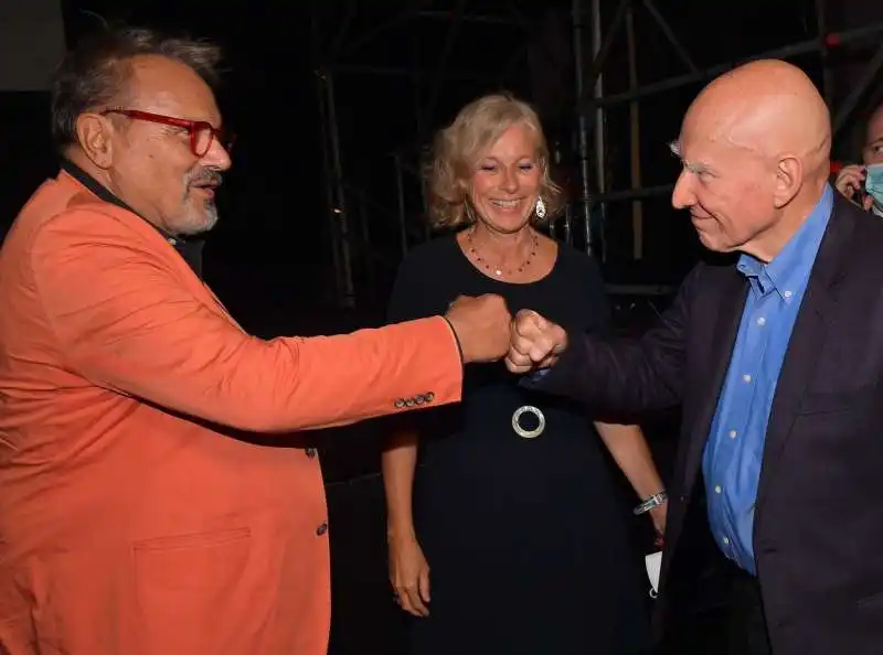 oliviero toscani  sebastiao salgado  giovanna melandri  foto di bacco