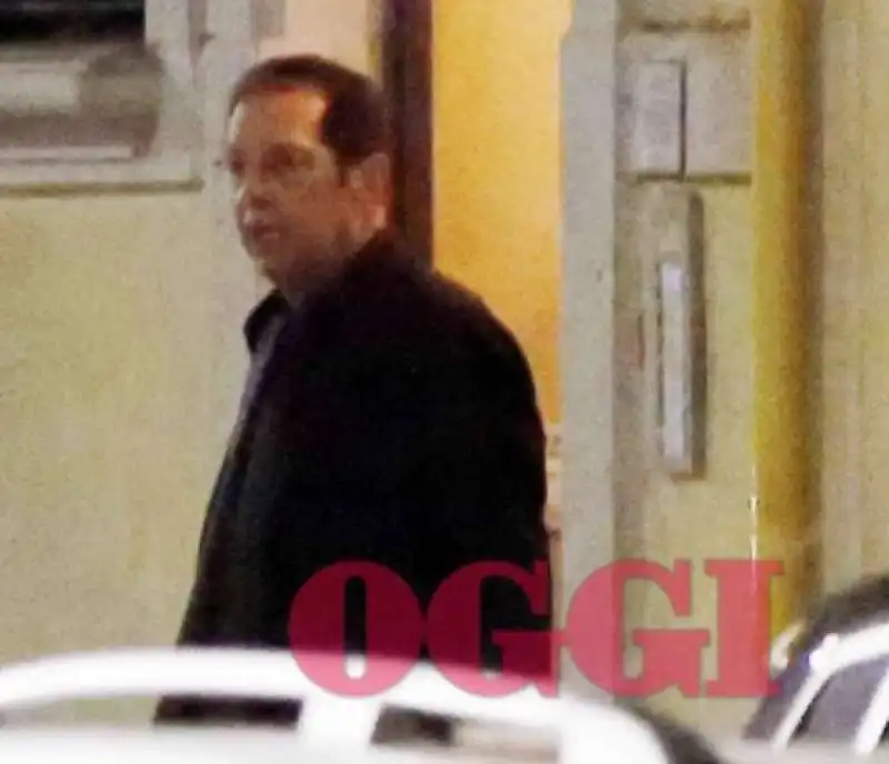 paolo berlusconi a casa di maddalena corvaglia 11