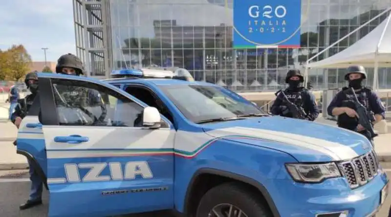 polizia g20. 