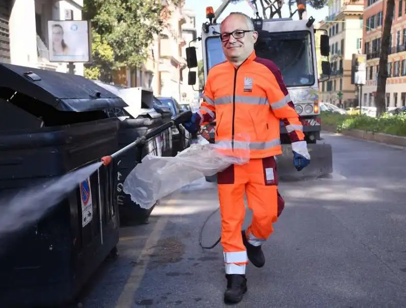 ROBERTO GUALTIERI SPAZZINO MEME