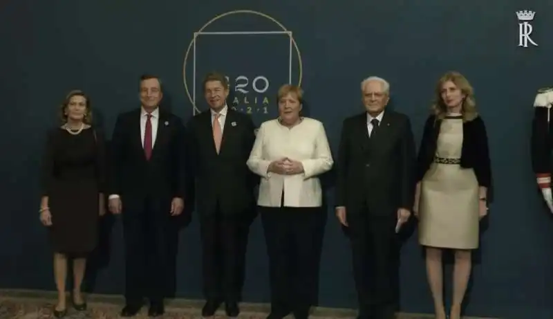 serena cappello mario draghi   joachim sauer angela merkel    sergio e laura mattarella