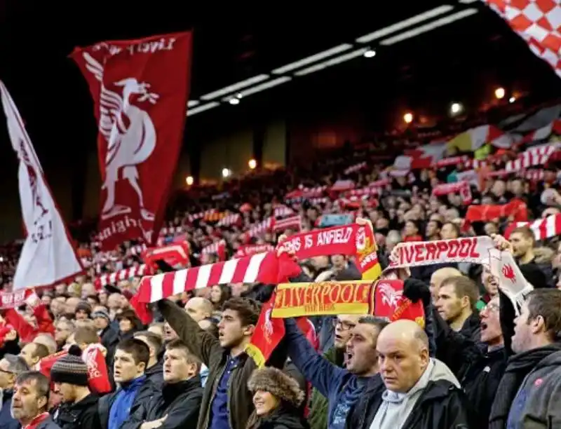 TIFOSI DEL LIVERPOOL