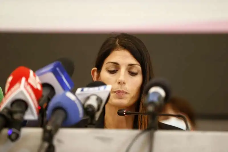 virginia raggi 3