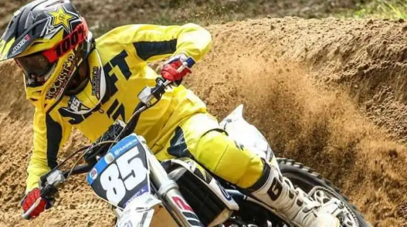 ANDREA ROBERTI MOTOCROSS