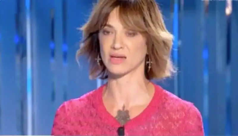 asia argento a domenica in 1