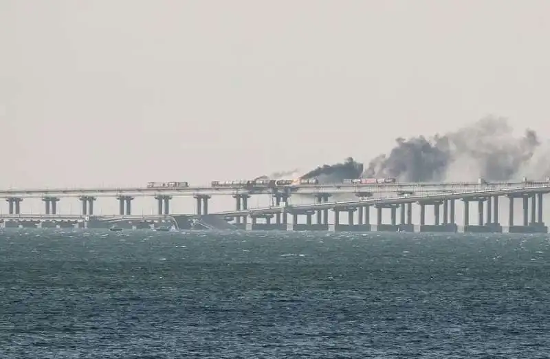 esplosione ponte tra crimea e russia   4