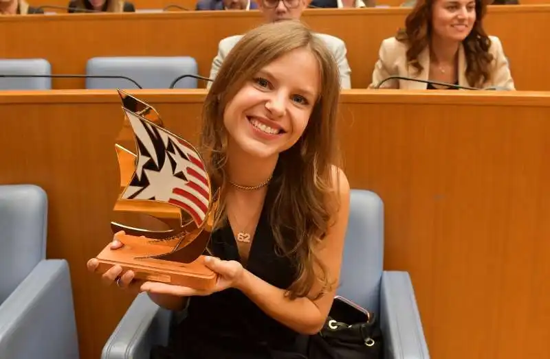 francesca bardelli nonino con il premio america  foto di bacco