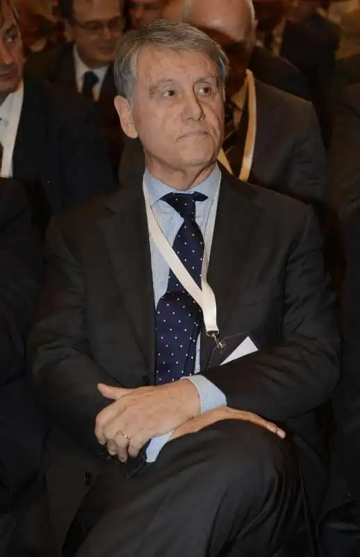 gianluigi aponte   8