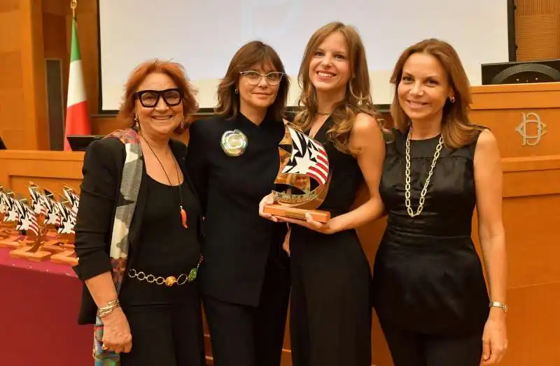 giannola nonino con le figlie elisabetta e cristina e la nipote francesca  foto di bacco