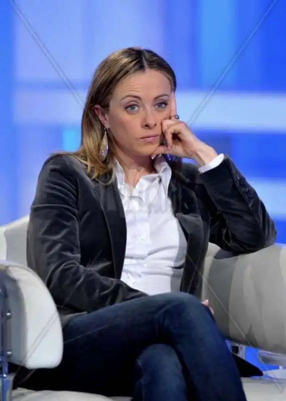 giorgia meloni.     