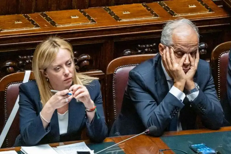 giorgia meloni matteo piantedosi 