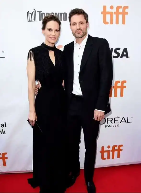 Hilary Swank e il marito Philip Schneider