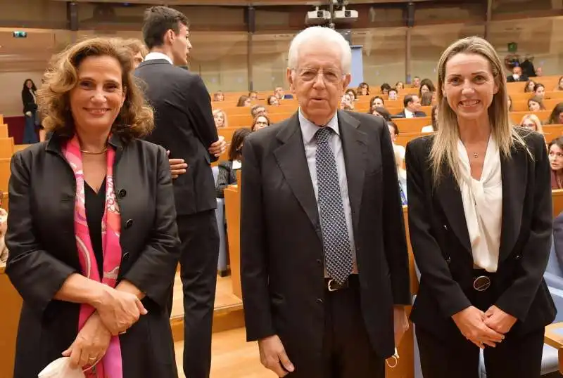 ilaria capua  mario monti  valentina vezzali  foto di bacco